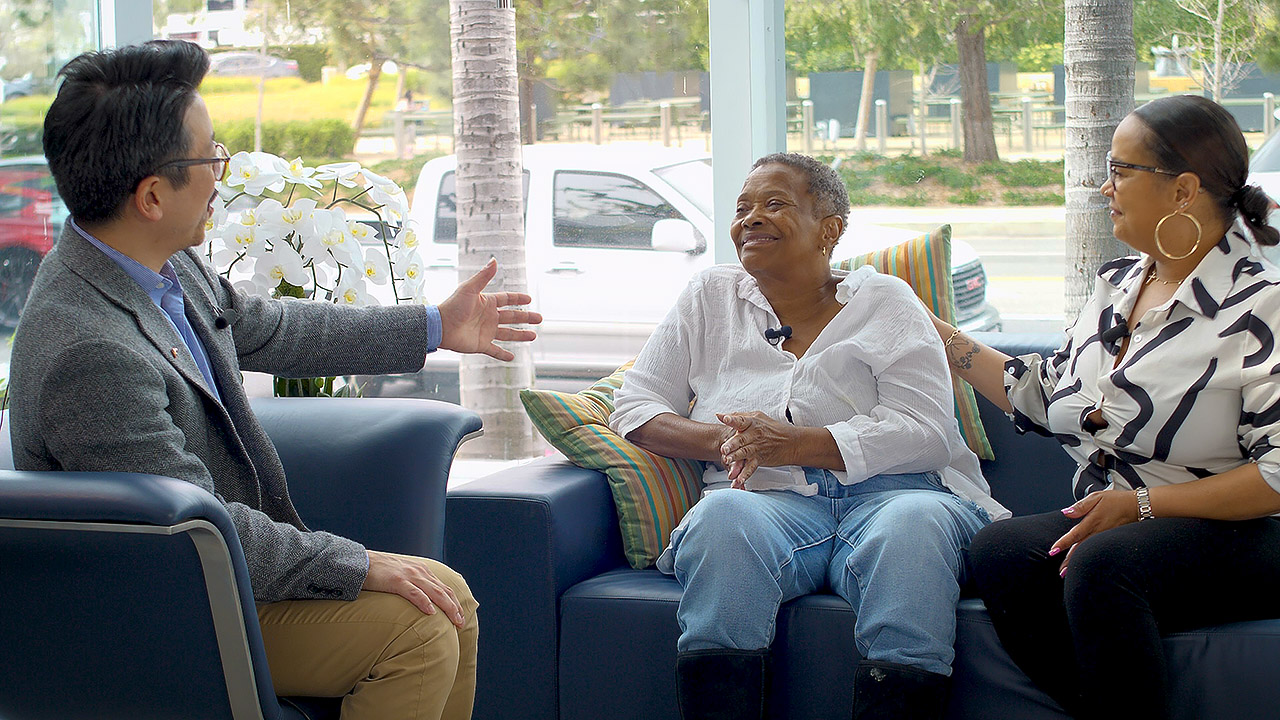 Colorectal Cancer Awareness - Dr. Paul Shin with Tiffany and her Mother