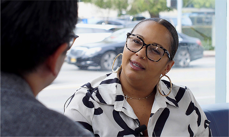 Tiffany asks Dr. Shin cancer treatment related questions.