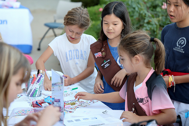 Children help decorate for Lights of Hope