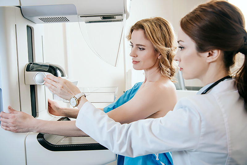 Breast-mammogram-Saint-Johns-Health-Center