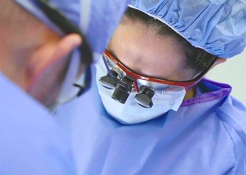 Dr. Melanie Goldfarb performs hyperparathyroid surgery