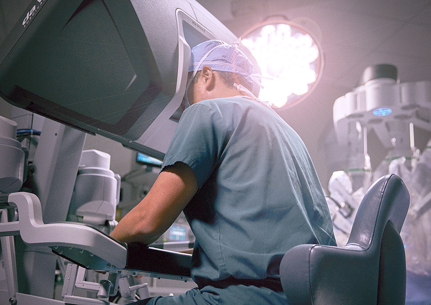 robot-assisted surgery for liver cancer