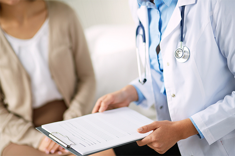 bladder cancer patient consulting with doctor