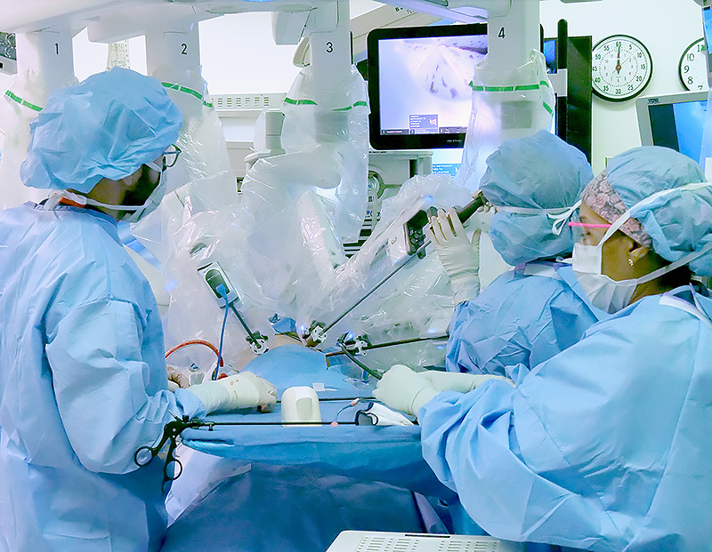 Robotic urologic reconstruction - Saint John's health Center