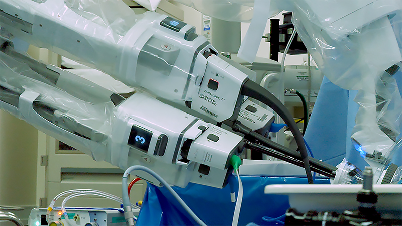 Robotic surgery using the single arm (SP) robot